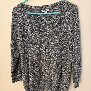 Old Navy Women's Black and White 3/4 Sleeve Sweater